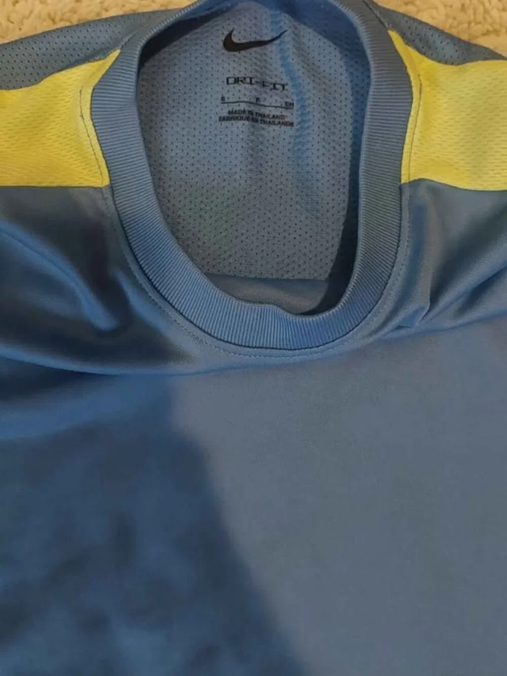 Nike Dry-fit 2 piece boy's size small
